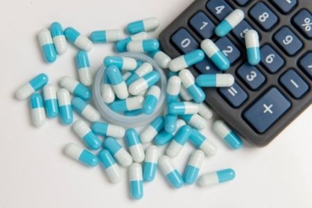Preos de remdios para hospitais recuam, mas alta em 2021 ainda  de 10%