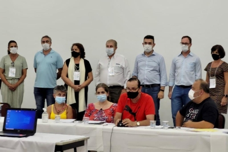 Presidente da Fehospar assume presidncia do Conselho Estadual de Sade