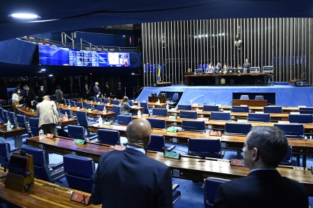 Projeto que flexibiliza metas para prestadores de servios do SUS vai a sano presidencial