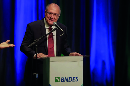 CNSade est entre as instituies convidadas para as reunies do Conselho Nacional de Desenvolvimento Industrial (CNDI)