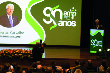 Associao Mdica do Paran comemora 90 anos de fundao